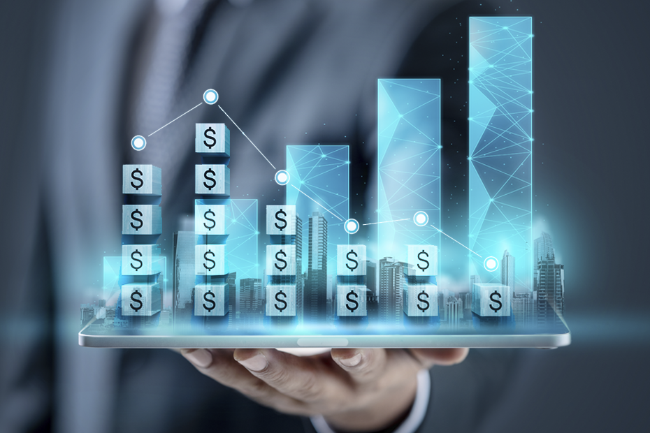 Gestor de facilities analisando dados em tablet para reduzir custos de manutenção predial.